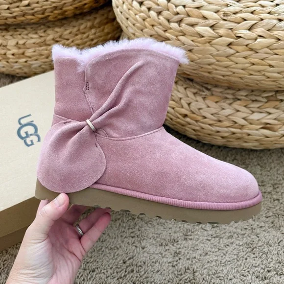 UGG Classic Mini Twist bow pink boots - Picture 1 of 6
